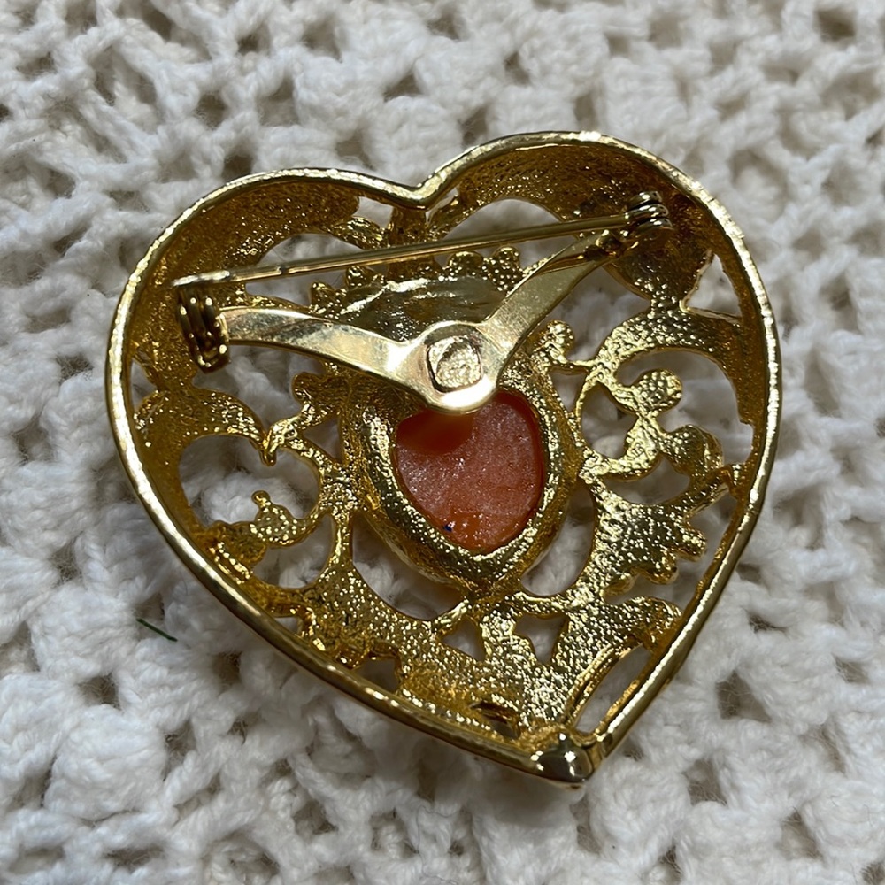 Cameo Brooch - Picture 9 of 9